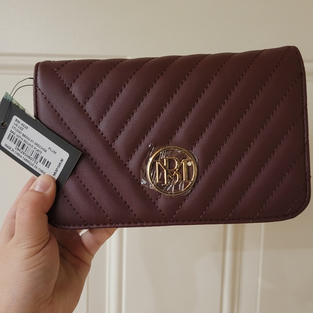 Badgley Mischka Studio Bag with Round Plate